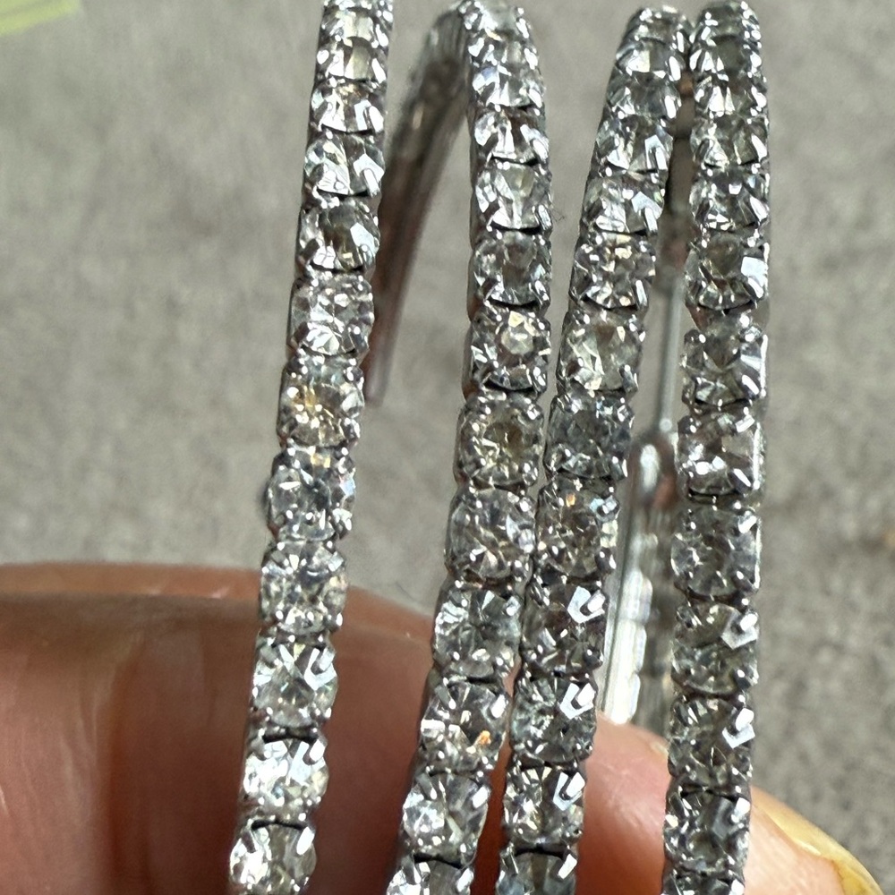 Elegant Silver Hoop Earrings - Picture 3 of 4